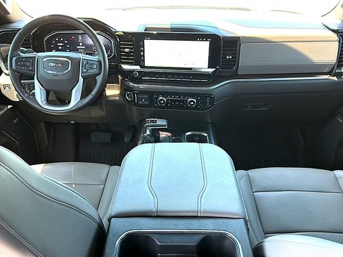 Used 2023 GMC Sierra 1500 SLT AWD/4WD image 20