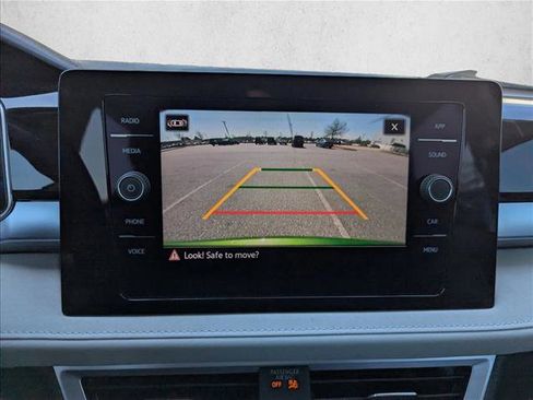 New 2026 Volkswagen Taos SE AWD/4WD image 18