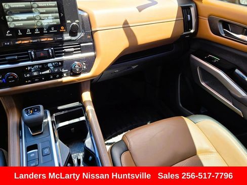 Used 2023 Nissan Pathfinder Platinum w/ Cargo Package AWD/4WD image 17