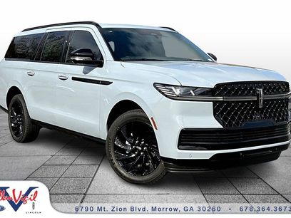 New 2025 Lincoln Navigator L Reserve w/ Jet Appearance Package