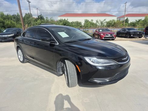 Used 2016 Chrysler 200 LX FWD image 4