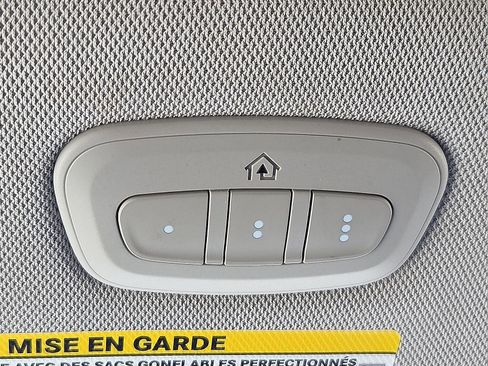 Used 2024 Chrysler Pacifica Limited FWD image 20