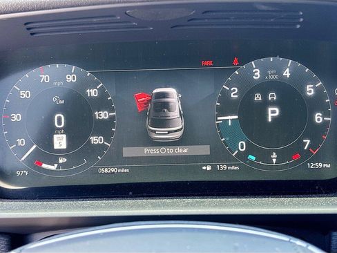 Used 2023 Land Rover Discovery Metropolitan Edition AWD/4WD image 12