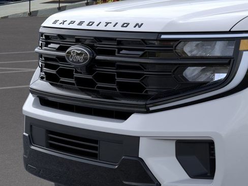 New 2026 Ford Expedition Platinum w/ Stealth Performance Package image 20