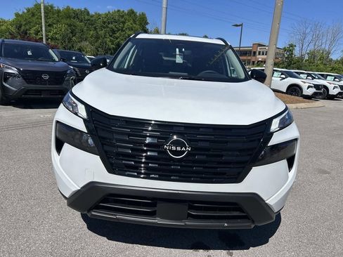 New 2026 Nissan Rogue SV AWD/4WD image 2
