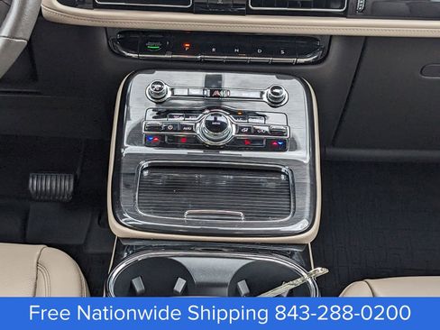 Certified 2023 Lincoln Nautilus AWD w/ Premium Package image 18