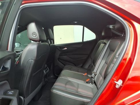Used 2023 Chevrolet Equinox RS FWD image 13