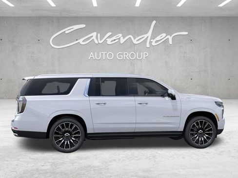New 2026 Chevrolet Suburban High Country AWD/4WD image 5