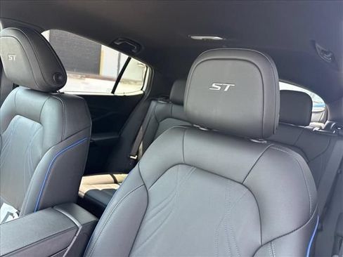 New 2026 Buick Envista Sport Touring w/ Convenience I Package FWD image 27