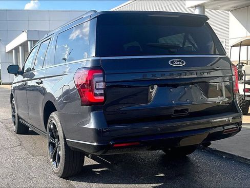 Used 2023 Ford Expedition Max Limited RWD image 3