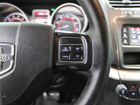 Used 2020 Dodge Journey SE w/ Blacktop Package image 10