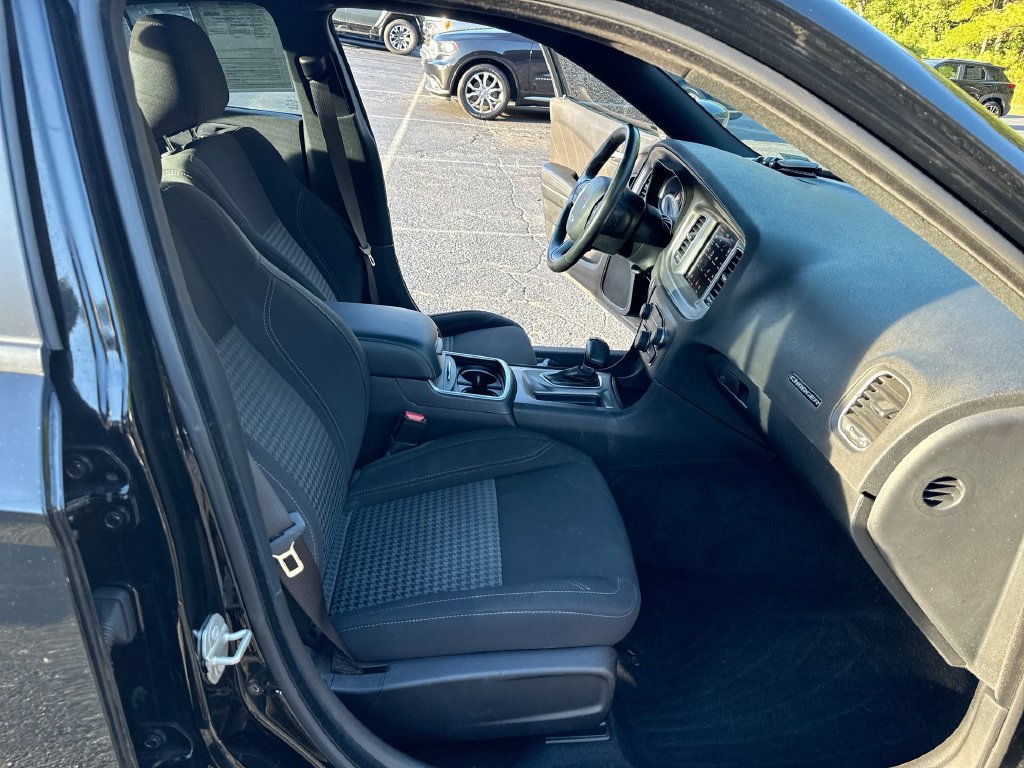 Used 2023 Dodge Charger SXT RWD image 32