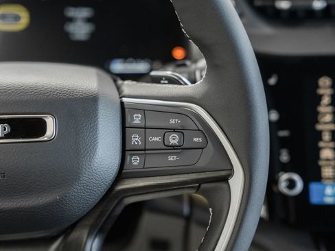 New 2026 Jeep Grand Cherokee L Limited AWD/4WD image 29
