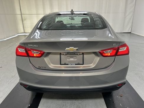 Used 2017 Chevrolet Malibu LT FWD image 20