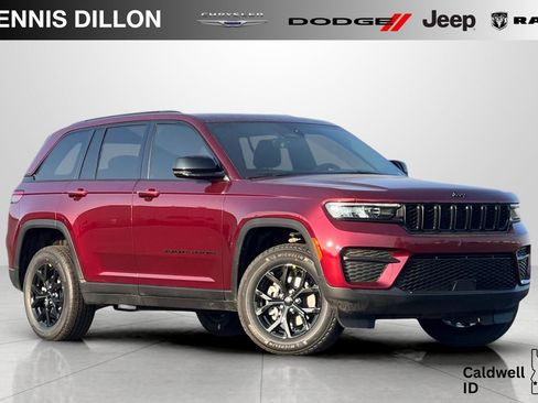 New 2025 Jeep Grand Cherokee Altitude image 1