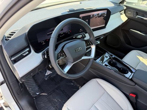 New 2026 Audi Q3 quattro 2.0T AWD/4WD image 12