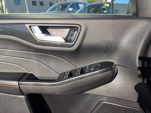 Used 2025 Ford Escape ST-Line image 16