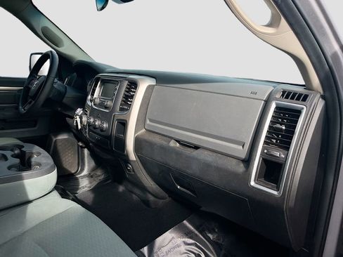 Used 2020 RAM 1500 Classic SLT AWD/4WD image 27