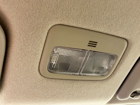 Used 2010 Toyota Corolla LE FWD image 20