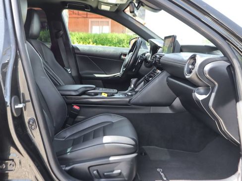 Used 2024 Lexus IS 350 F Sport RWD image 36