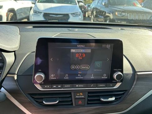 Used 2023 Nissan Altima 2.5 SV image 17