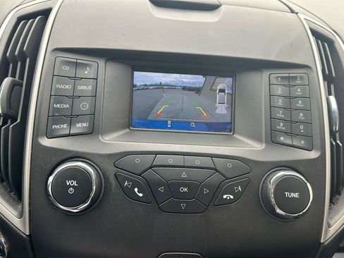 Used 2018 Ford Edge SEL AWD/4WD image 23