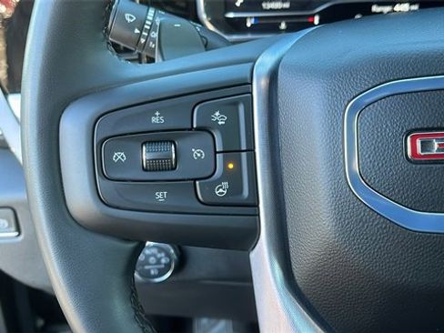 Used 2024 GMC Sierra 1500 Elevation image 11
