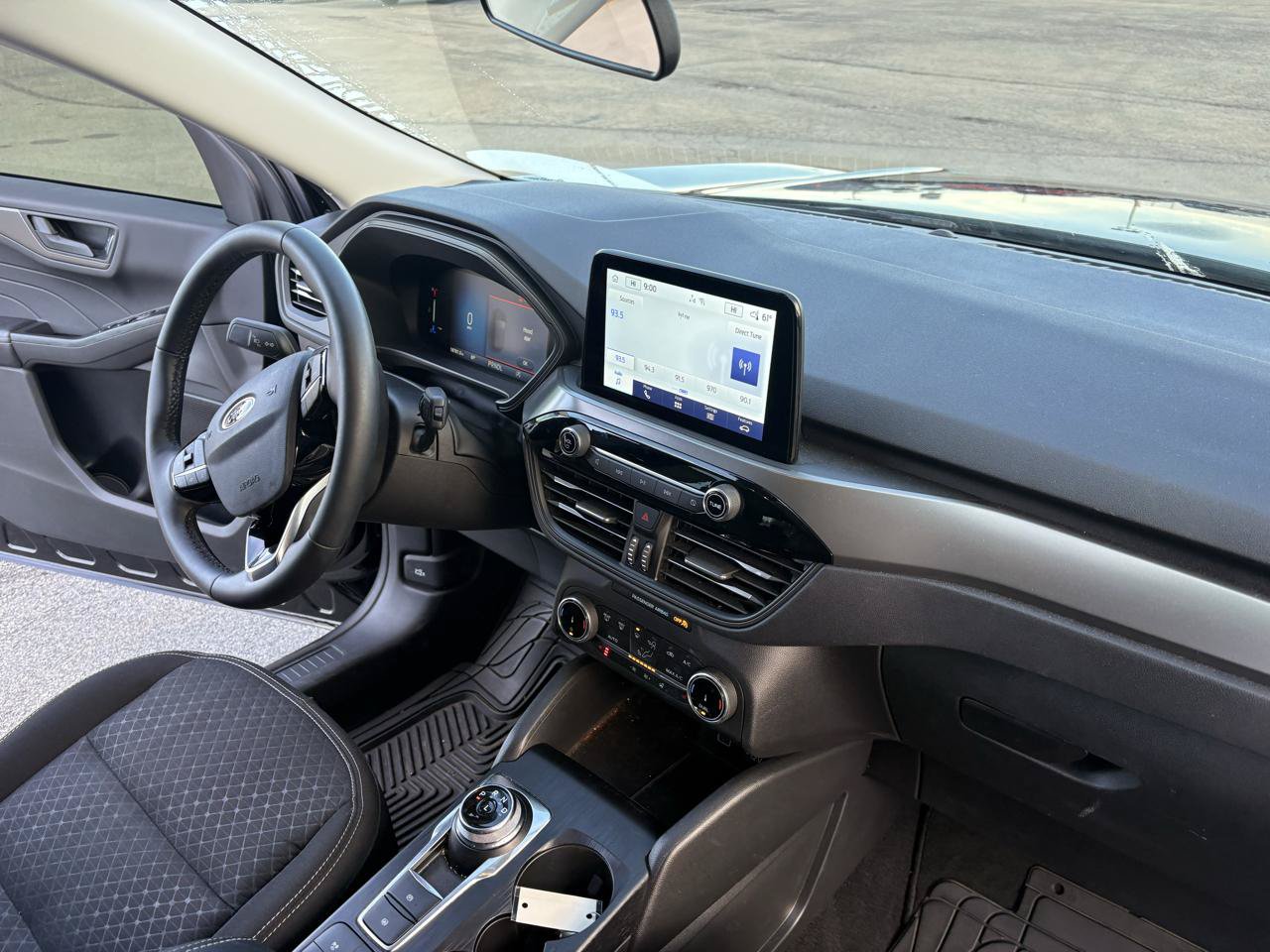 Used 2025 Ford Escape Active w/ Cold Weather Package AWD/4WD image 37