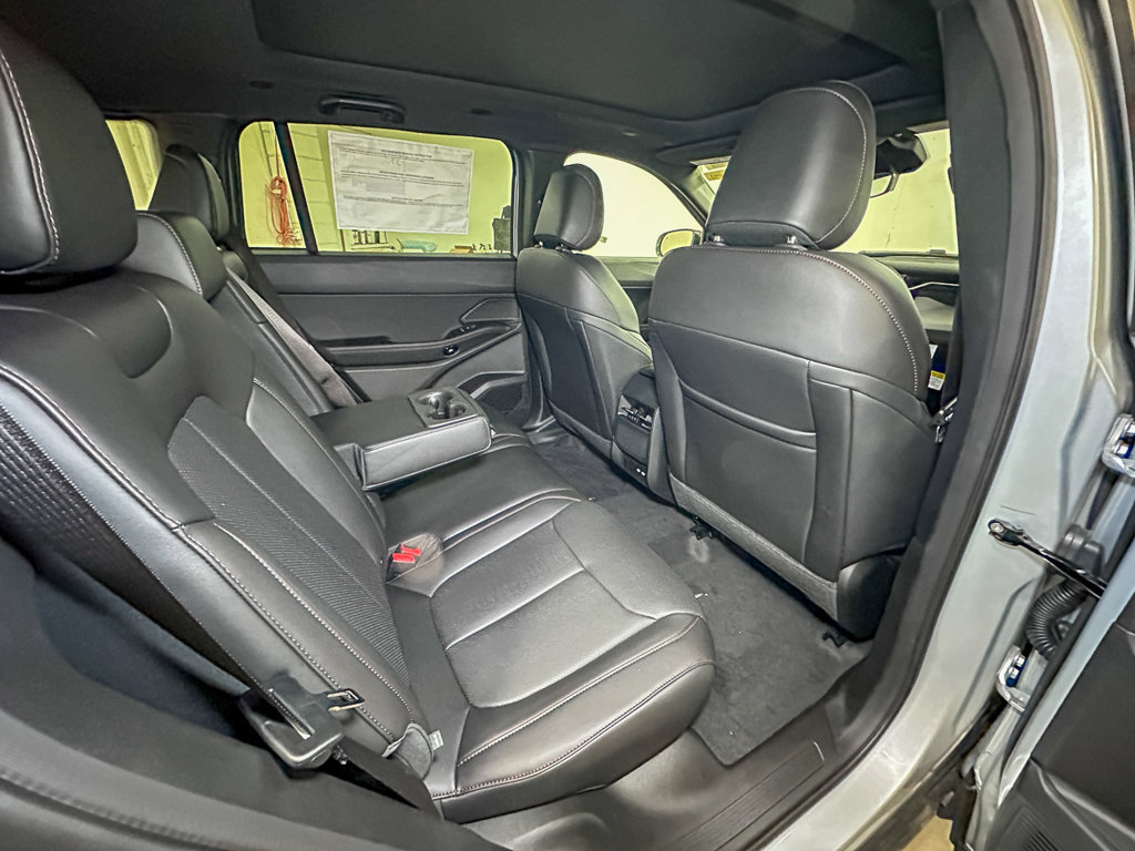 New 2026 Jeep Cherokee Limited AWD/4WD image 4