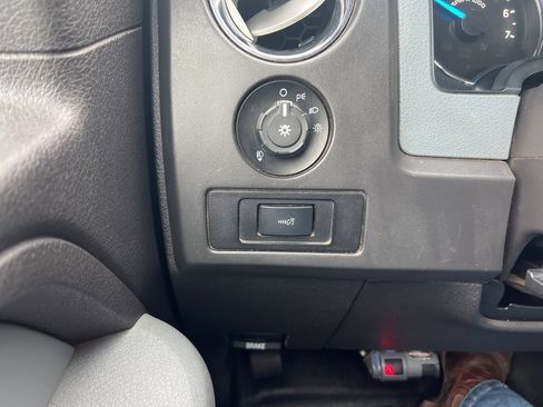 Used 2013 Ford F150 XLT w/ XTR Pkg image 30