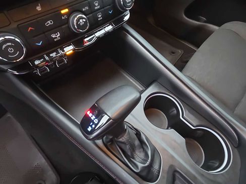 Used 2024 Dodge Durango GT w/ Blacktop Package image 17