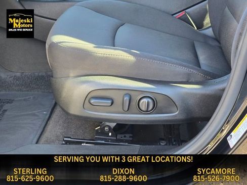 Used 2024 Chevrolet Malibu LT image 16