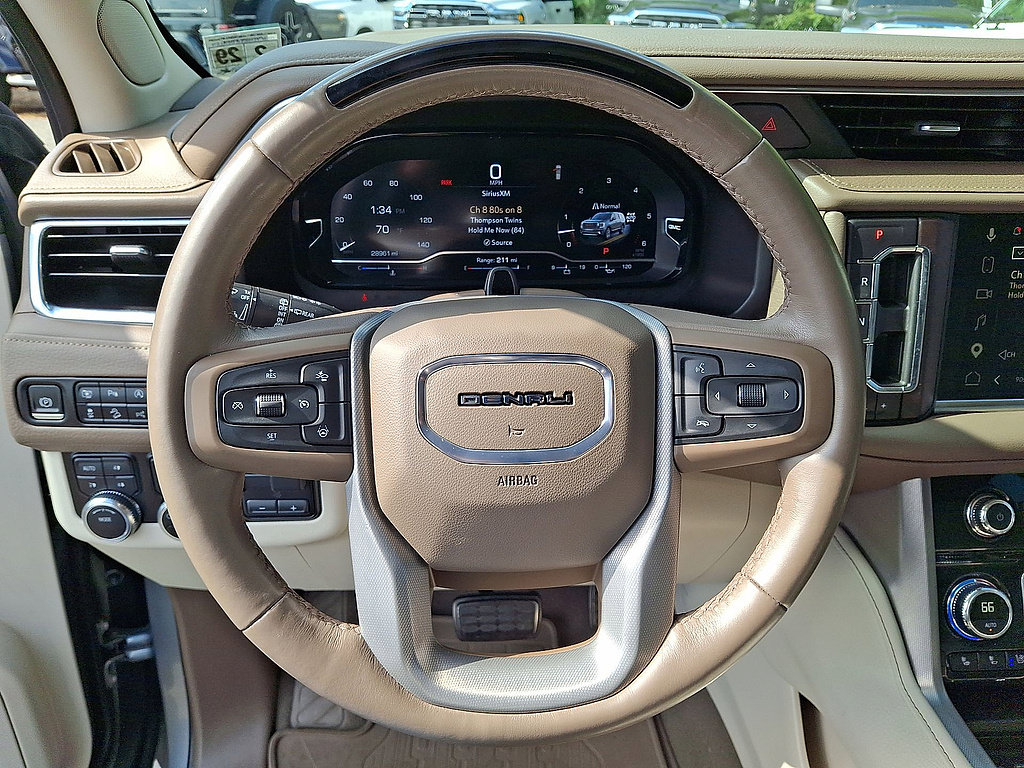 Used 2024 GMC Yukon Denali w/ Advanced Technology Package AWD/4WD image 22