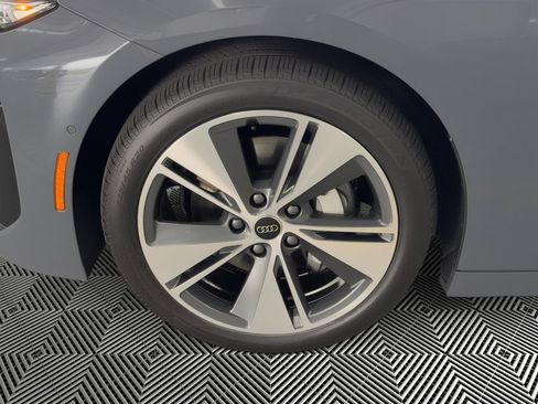 Used 2025 Audi A6 e-tron Premium Plus w/ Premium Plus RWD image 12