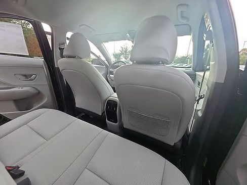 New 2026 Hyundai Kona SEL Premium image 23