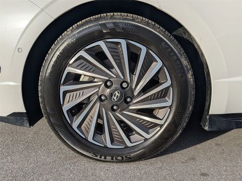 Certified 2024 Hyundai Sonata Limited image 22