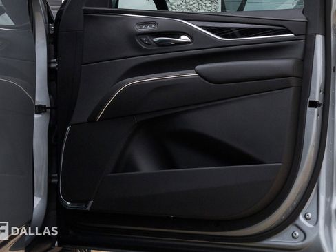 Used 2023 Cadillac Escalade ESV V image 41