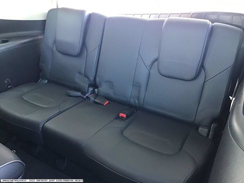 Used 2022 INFINITI QX80 Luxe w/ Cargo Package AWD/4WD image 18