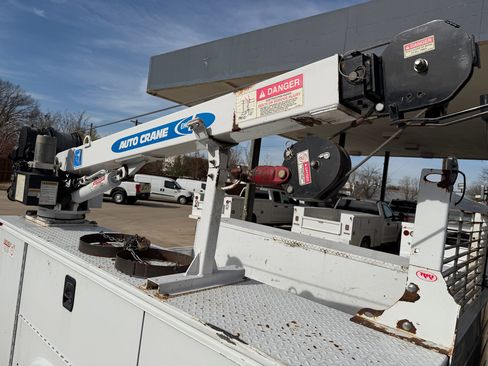 Used 2019 GMC Sierra 3500 4x4 Crew Cab w/ Sierra Convenience Package image 11