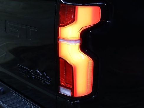 Used 2024 Chevrolet Silverado 2500 High Country w/ High Country Premium Package image 24