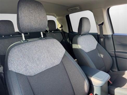 New 2026 Ford Maverick XLT w/ Equipment Group 301A image 15