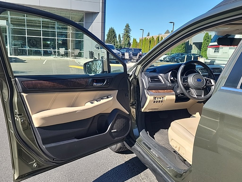 Used 2018 Subaru Outback 2.5i Limited AWD/4WD image 9