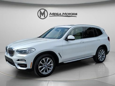 Used 2018 BMW X3 xDrive30i w/ Premium Package AWD/4WD image 2