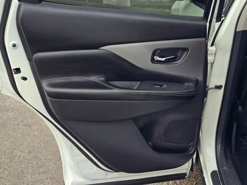 Used 2019 Nissan Murano S w/ Cargo Package AWD/4WD image 12