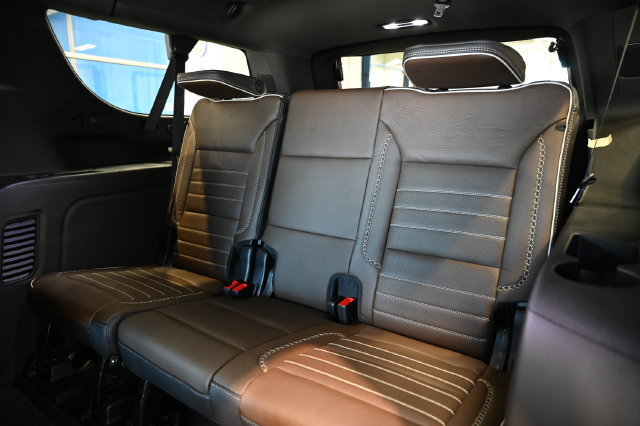 New 2026 GMC Yukon XL Denali Ultimate AWD/4WD image 15