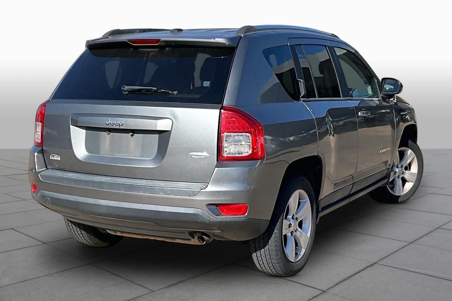Used 2011 Jeep Compass Sport w/ Sun/Sound Group FWD image 12