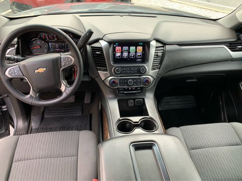 Used 2018 Chevrolet Tahoe LS w/ All-Season Package image 9