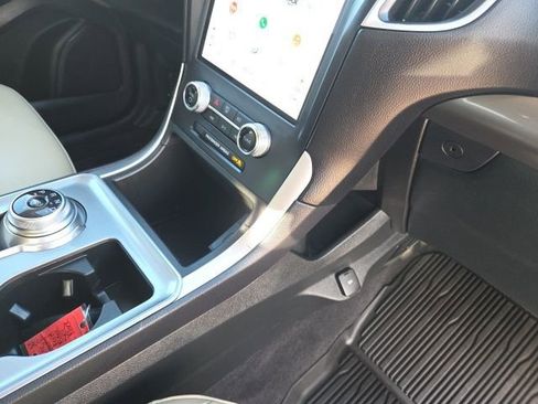 Certified 2024 Ford Edge SEL image 33