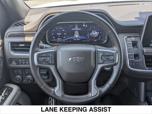 Used 2023 Chevrolet Suburban Z71 w/ Luxury Package AWD/4WD image 12