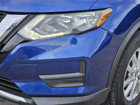 Used 2019 Nissan Rogue SV AWD/4WD image 8